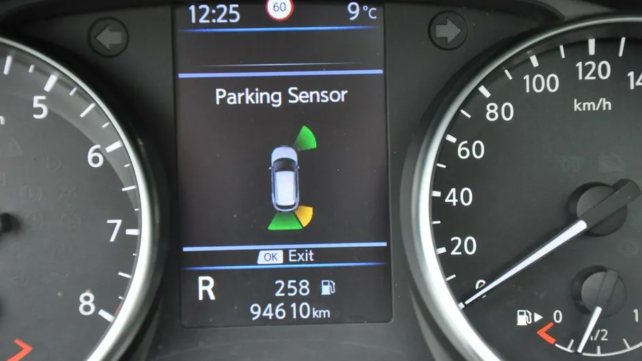 NISSAN Qashqai -