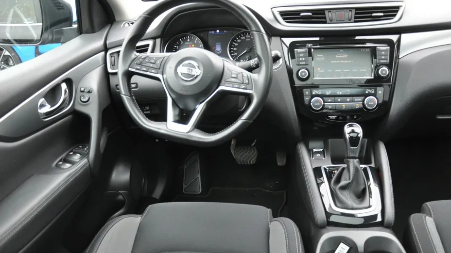 NISSAN Qashqai -
