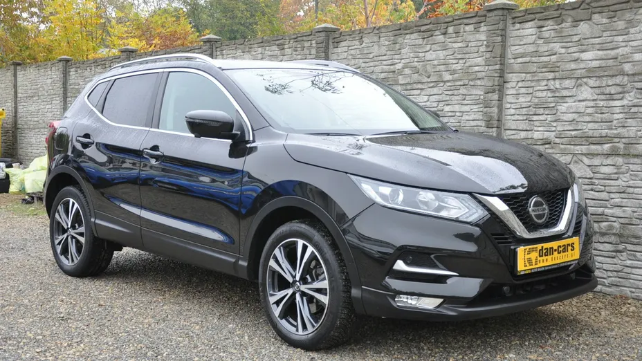 NISSAN Qashqai -