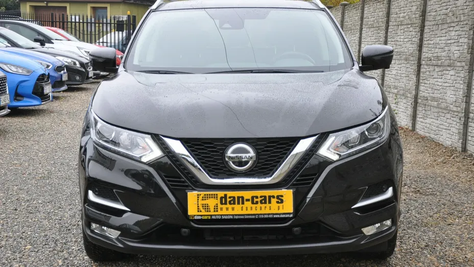 NISSAN Qashqai -