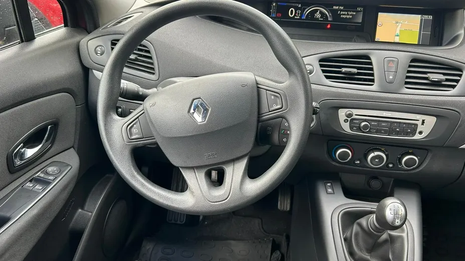 RENAULT Scenic -