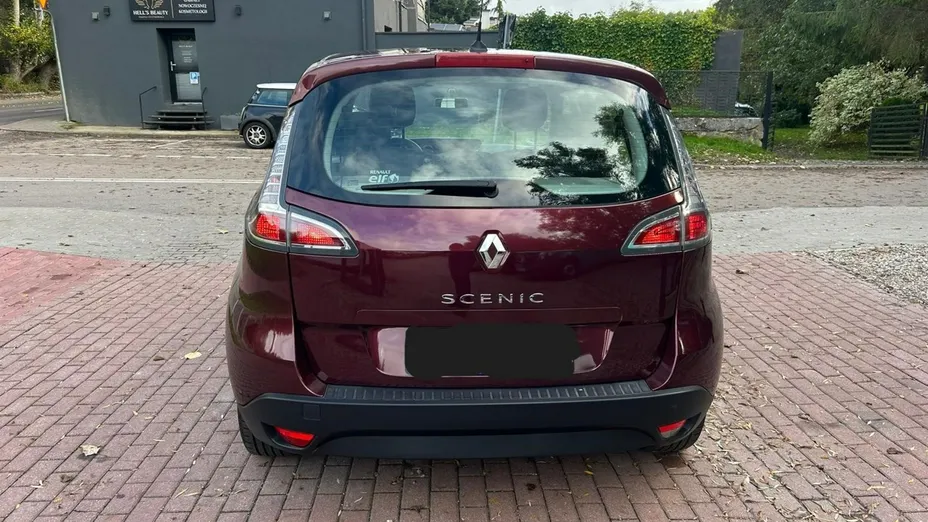 RENAULT Scenic -