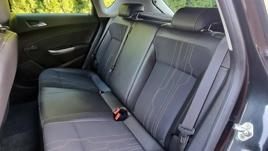 OPEL Astra -