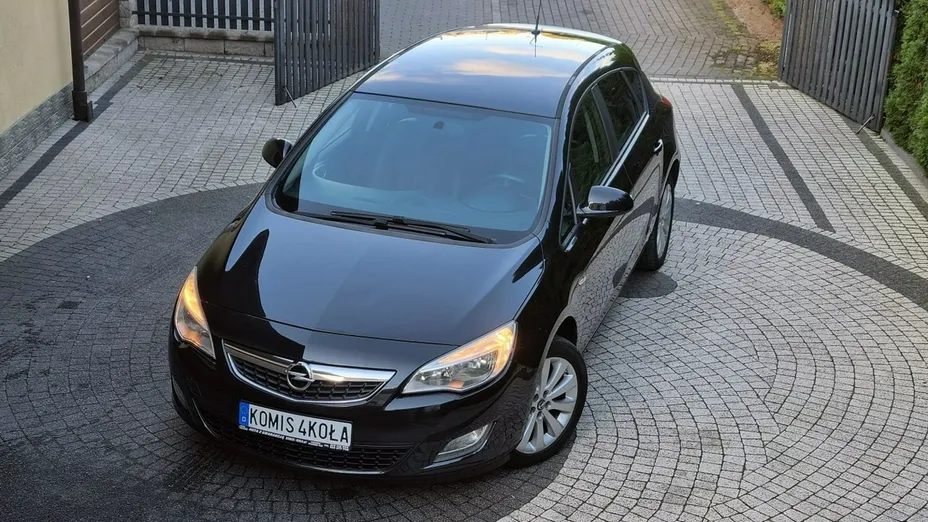OPEL Astra -