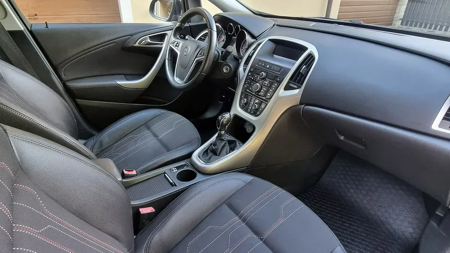 OPEL Astra -