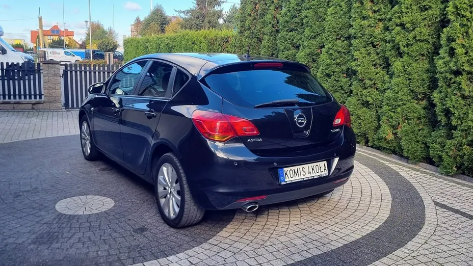 OPEL Astra -