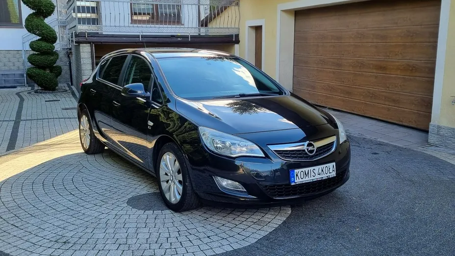 OPEL Astra -