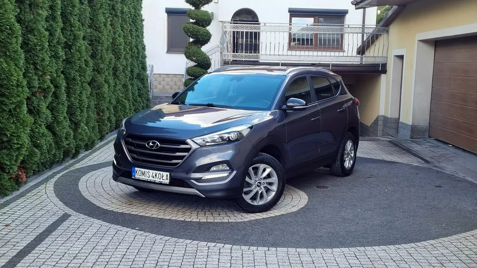 HYUNDAI Tucson -