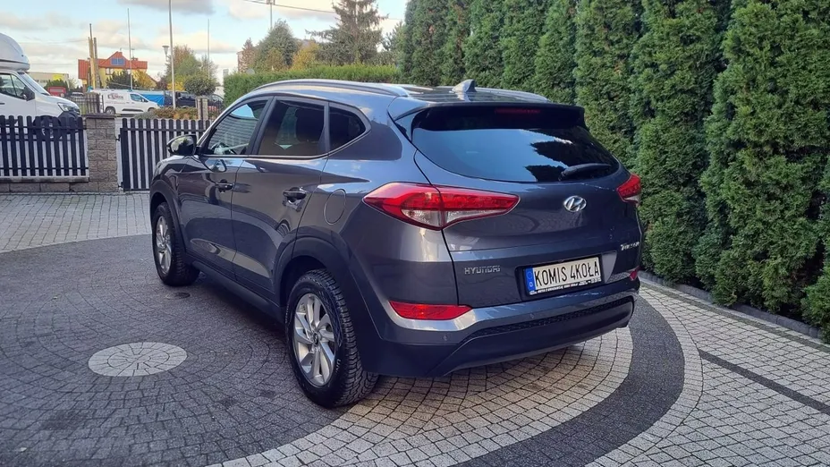 HYUNDAI Tucson -