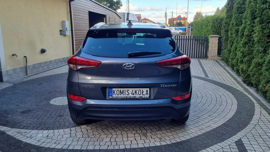 HYUNDAI Tucson -