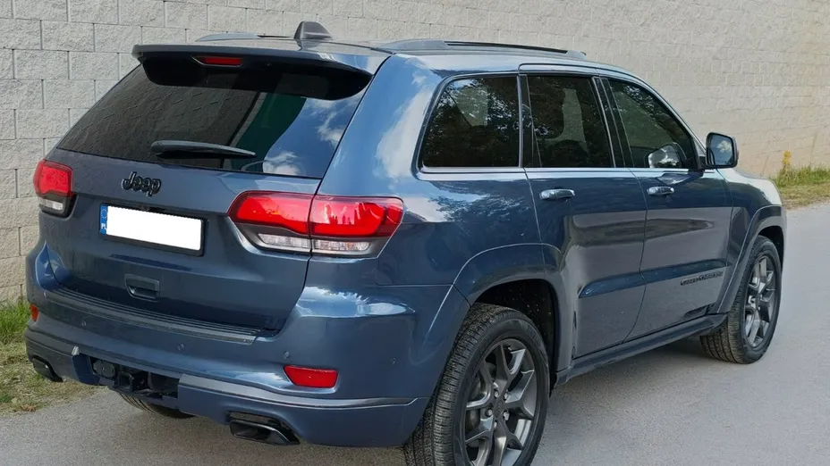JEEP Grand Cherokee -