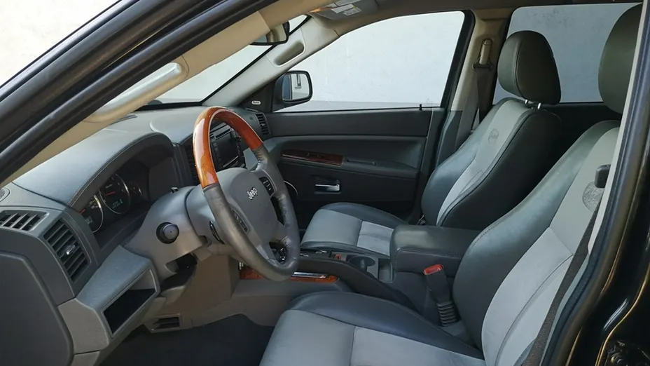 JEEP Grand Cherokee -