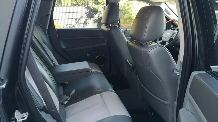 JEEP Grand Cherokee -