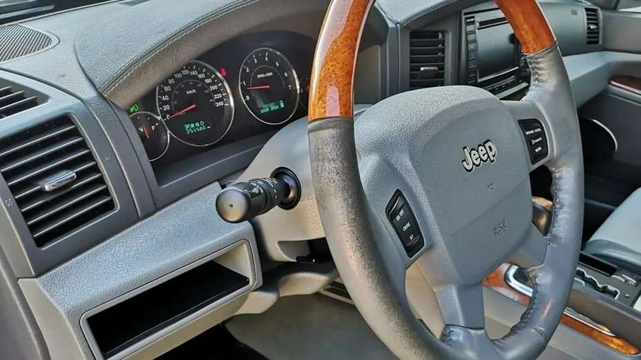 JEEP Grand Cherokee -