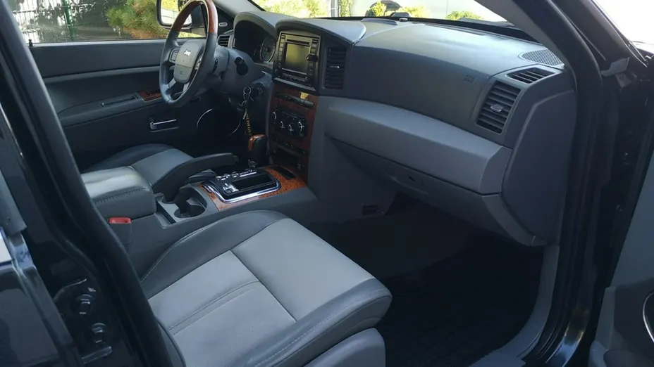 JEEP Grand Cherokee -
