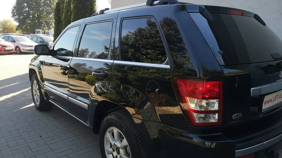 JEEP Grand Cherokee -
