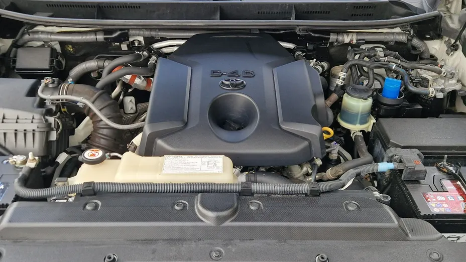 TOYOTA Land Cruiser -
