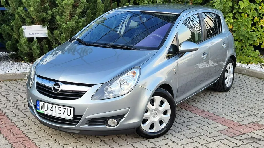 OPEL Corsa -
