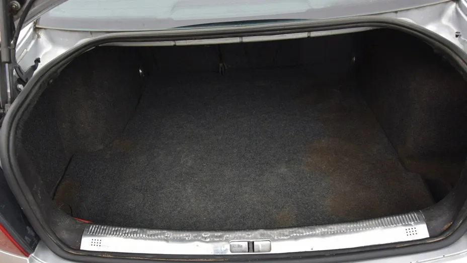 VOLKSWAGEN Passat -