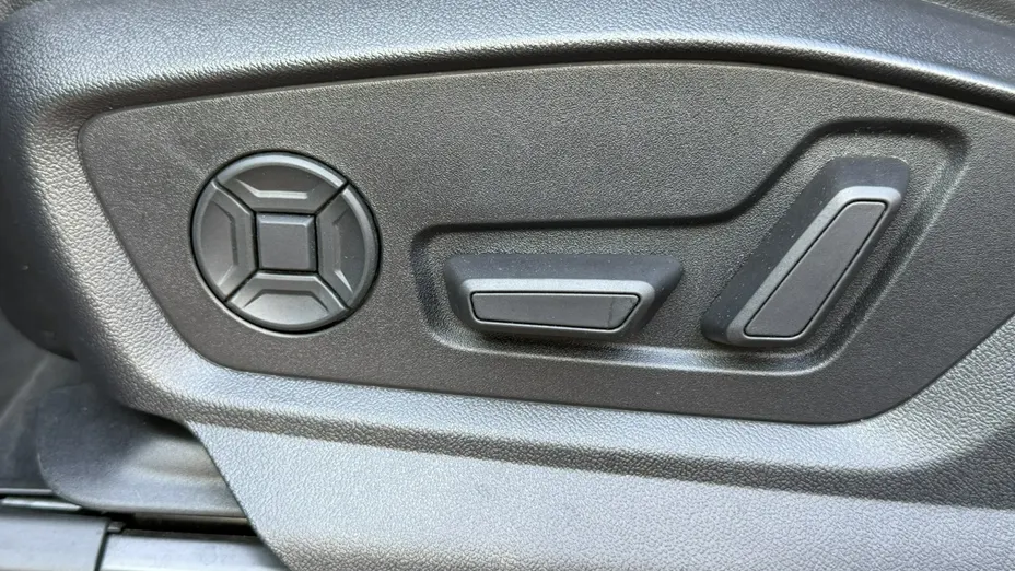 AUDI Q7 -