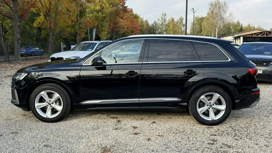 AUDI Q7 -