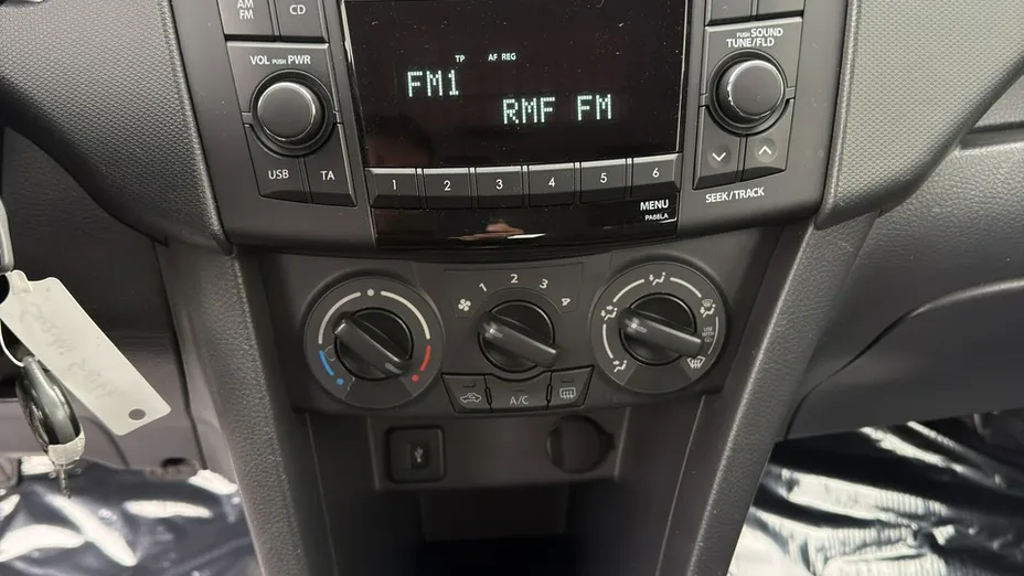 SUZUKI Swift -