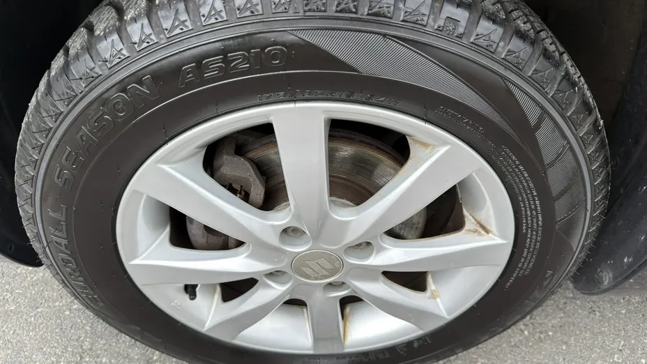 SUZUKI Swift -