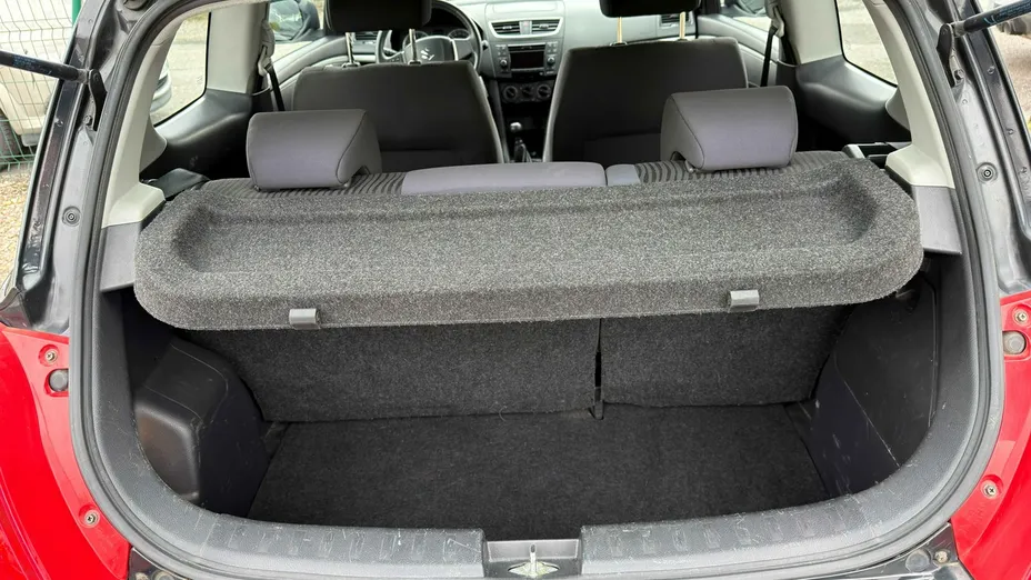 SUZUKI Swift -