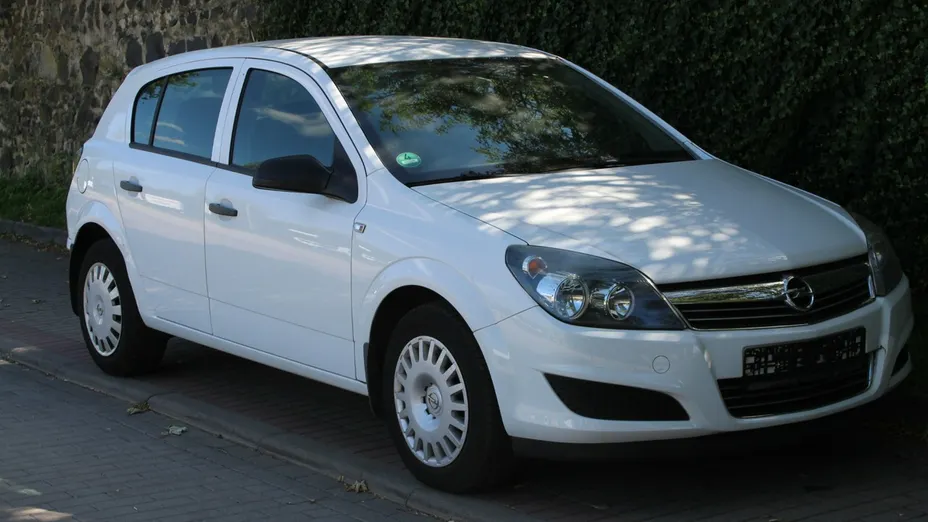 OPEL Astra -