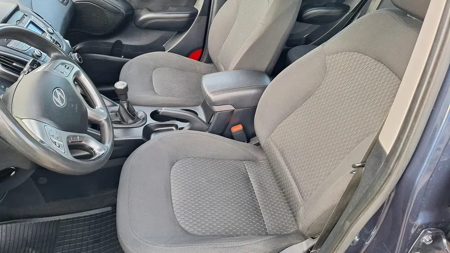 HYUNDAI Tucson -