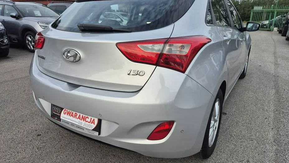 HYUNDAI i30 -
