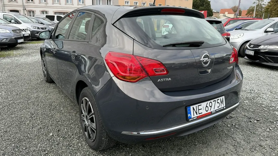OPEL Astra -