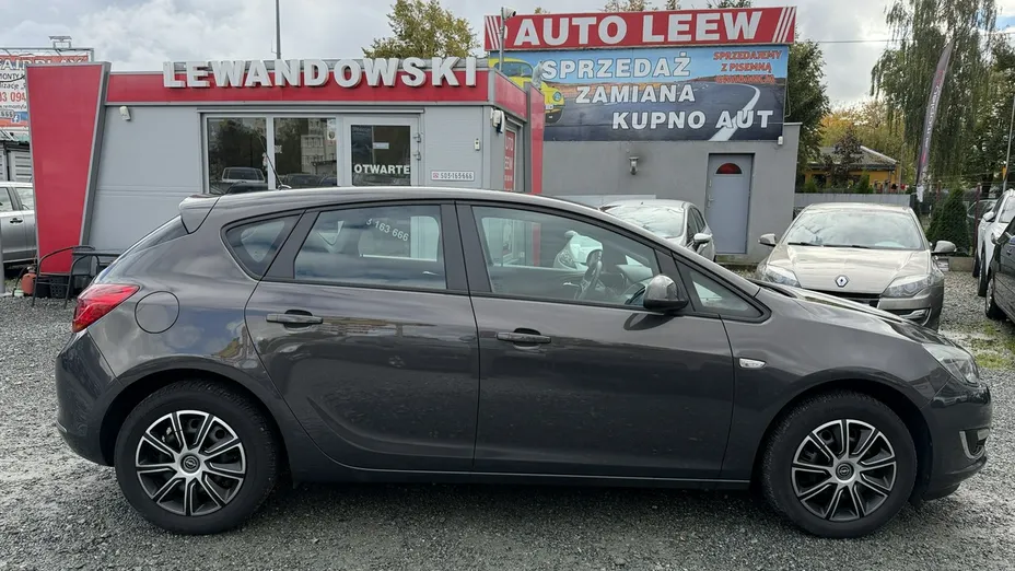 OPEL Astra -