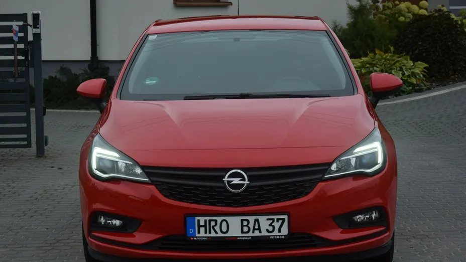 OPEL Astra -