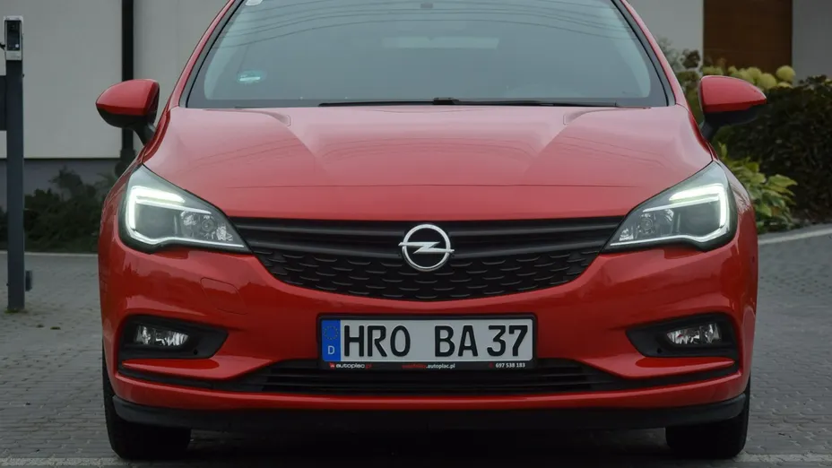 OPEL Astra -