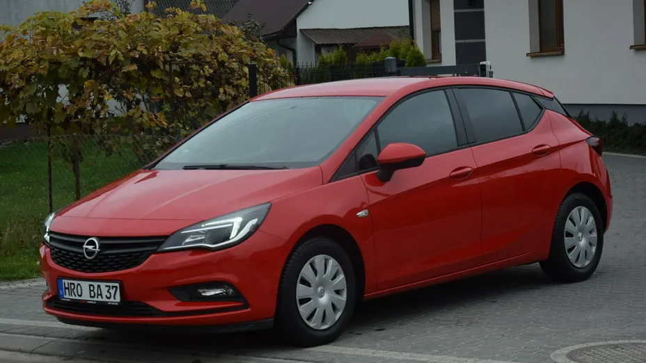 OPEL Astra -