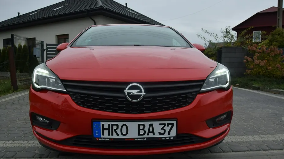 OPEL Astra -