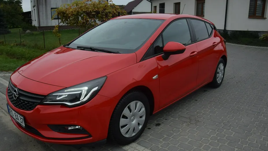 OPEL Astra -