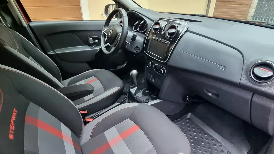 DACIA Logan -