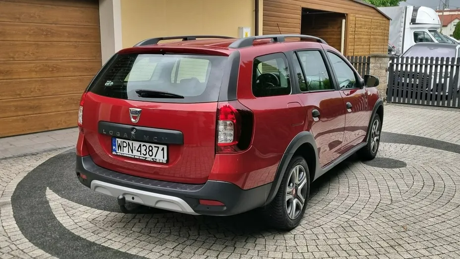 DACIA Logan -