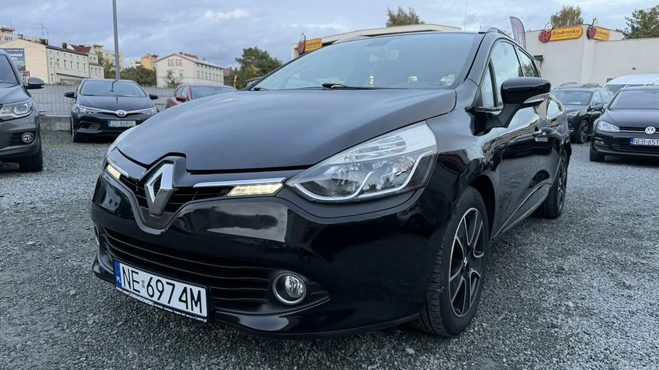 RENAULT Clio -
