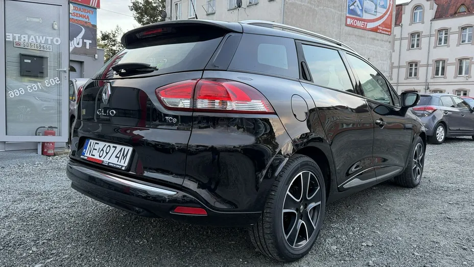 RENAULT Clio -