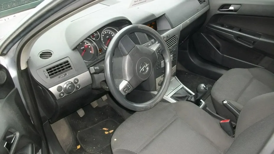 OPEL Astra -