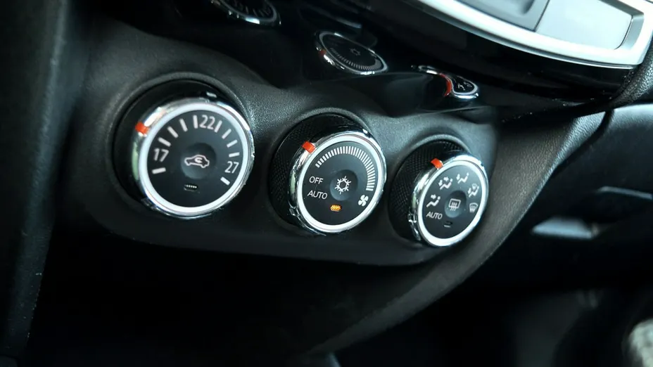MITSUBISHI ASX -