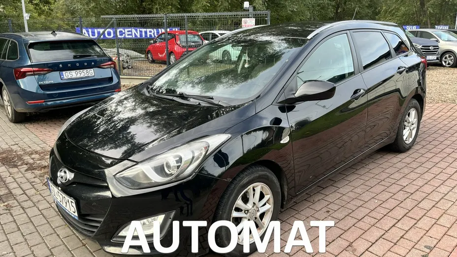 HYUNDAI i30 -