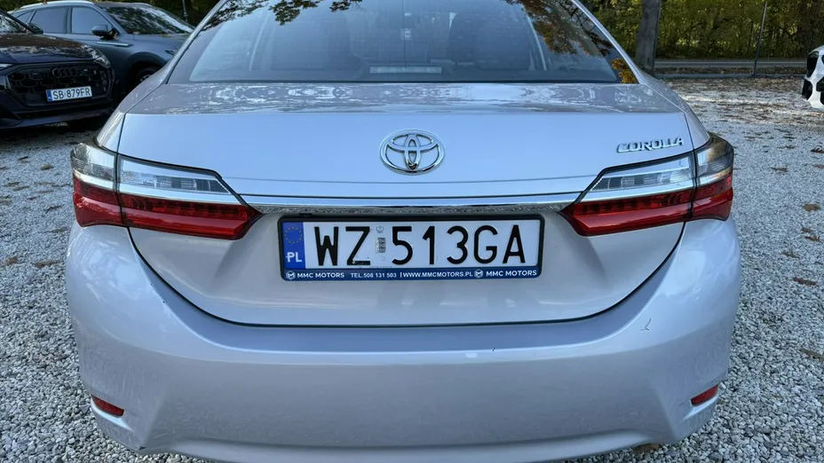 TOYOTA Corolla -