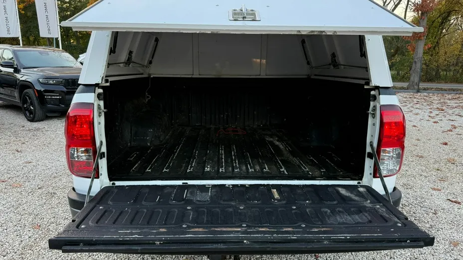 TOYOTA HiLux -
