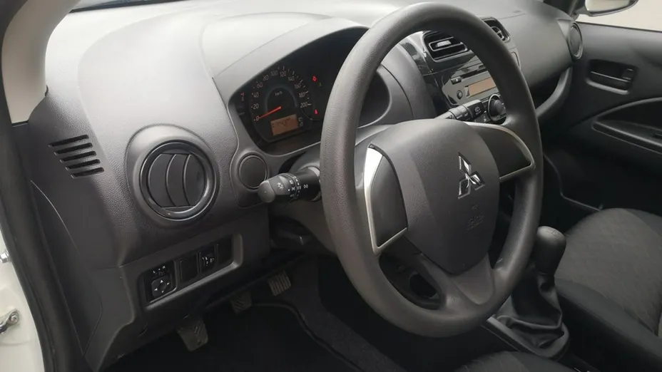 MITSUBISHI Space Star -