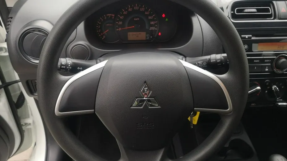 MITSUBISHI Space Star -
