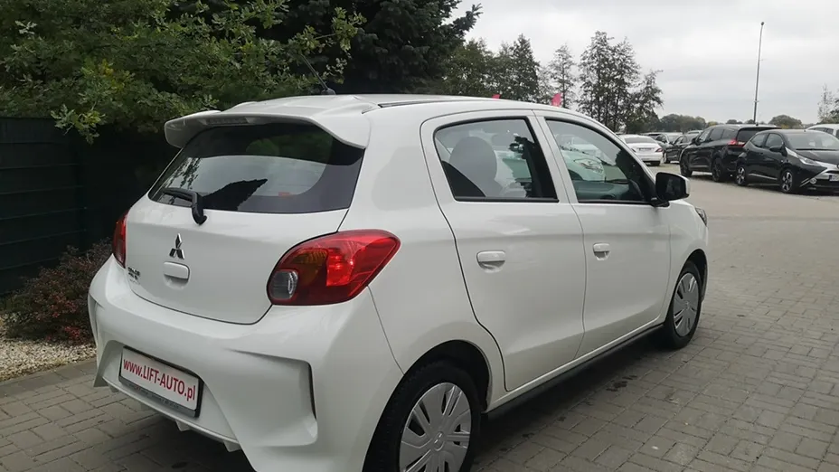 MITSUBISHI Space Star -